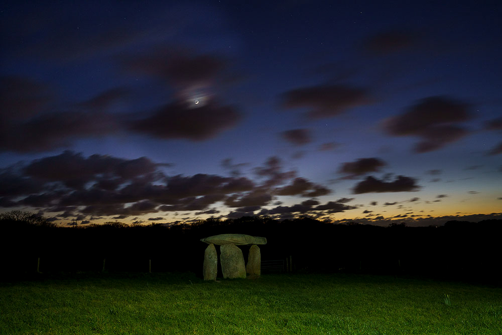 Waxing Crescent @ Carwynnen Quoit 